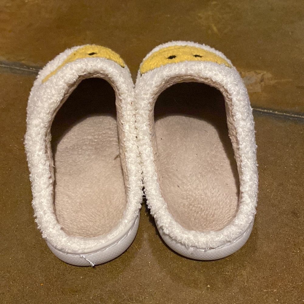 Smiley Face Slip on Slippers - Picture 3 of 5